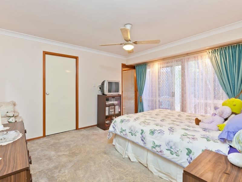 4 Sylvania Street, Wellington Point QLD 4160
