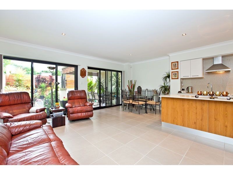 1/14-16 Channel Street, Cleveland QLD 4163