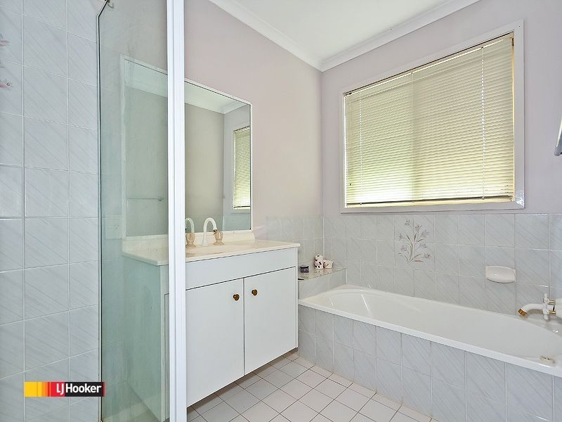 6 Balsa Court, Victoria Point QLD 4165