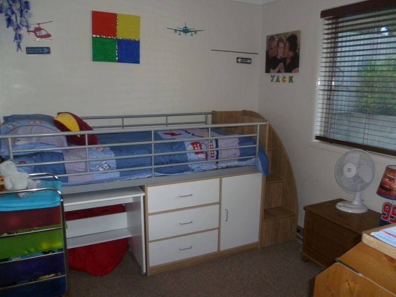 16 Cornwall Crescent, Alexandra Hills QLD 4161