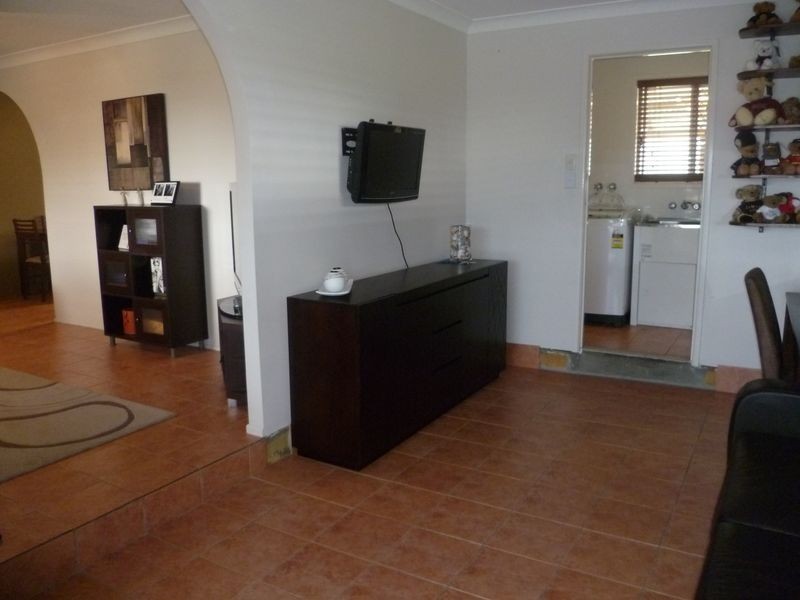 16 Cornwall Crescent, Alexandra Hills QLD 4161