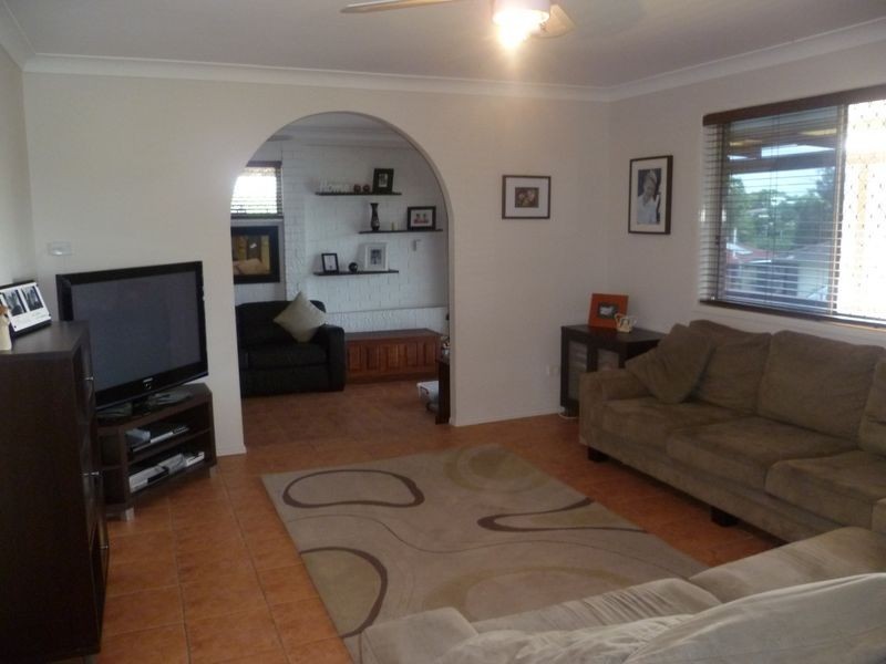 16 Cornwall Crescent, Alexandra Hills QLD 4161