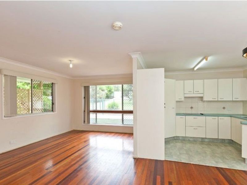 329 Redland Bay Road, Capalaba QLD 4157