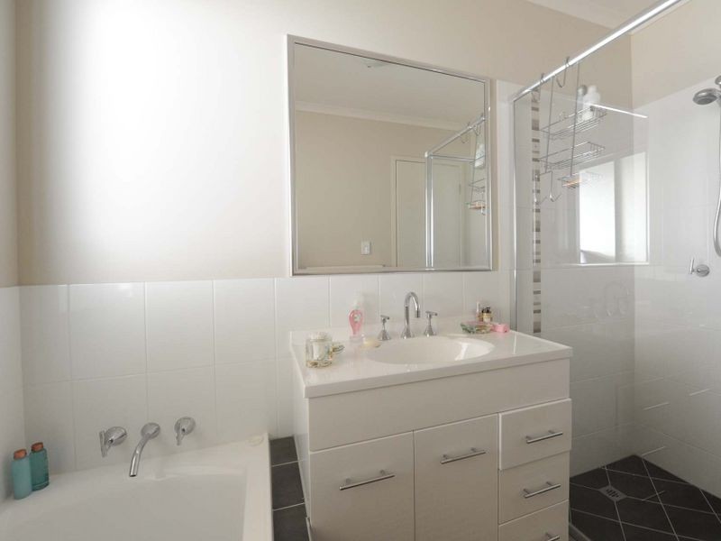 515a Redland Bay Road, Capalaba QLD 4157