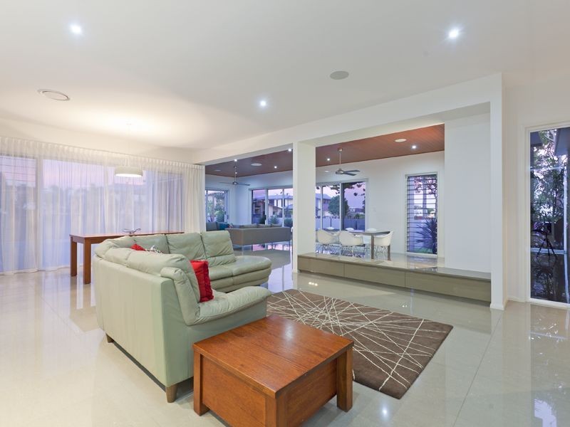 1 Sequoia Street, Thornlands QLD 4164
