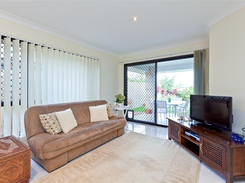 1/2 Sam Place, Thornlands QLD 4164