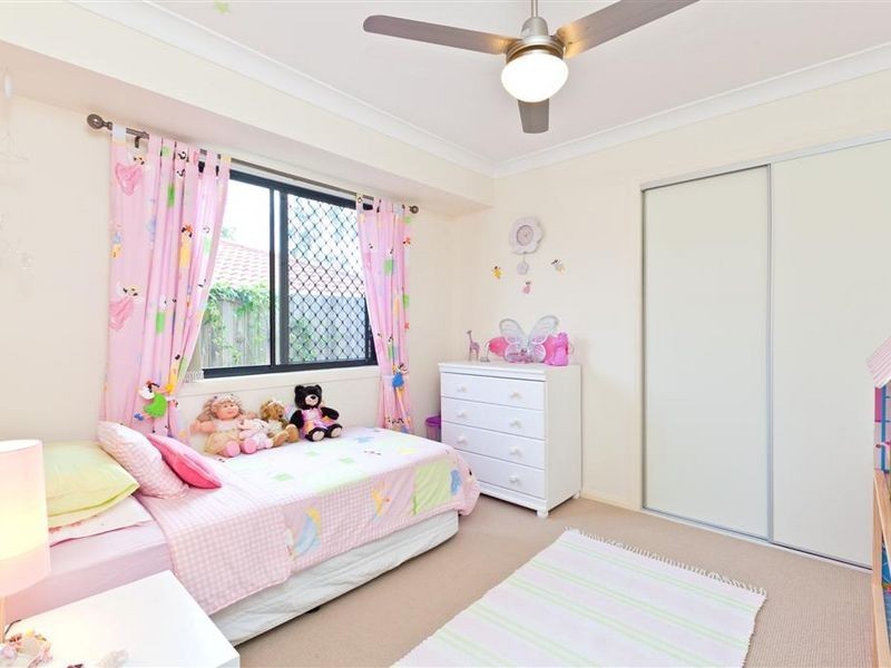 1/2 Sam Place, Thornlands QLD 4164