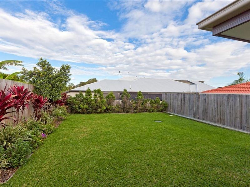 1/2 Sam Place, Thornlands QLD 4164