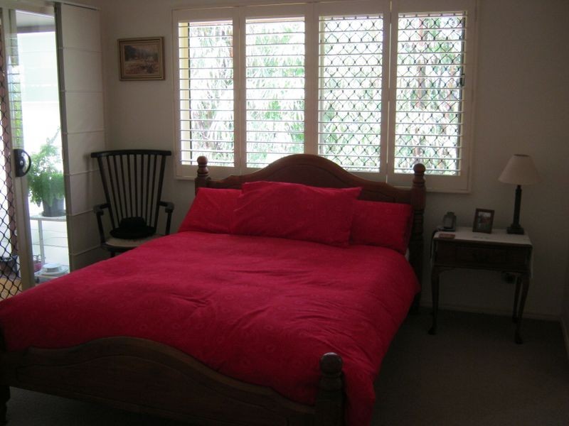 33 Shirley Street, Coochiemudlo Island QLD 4184