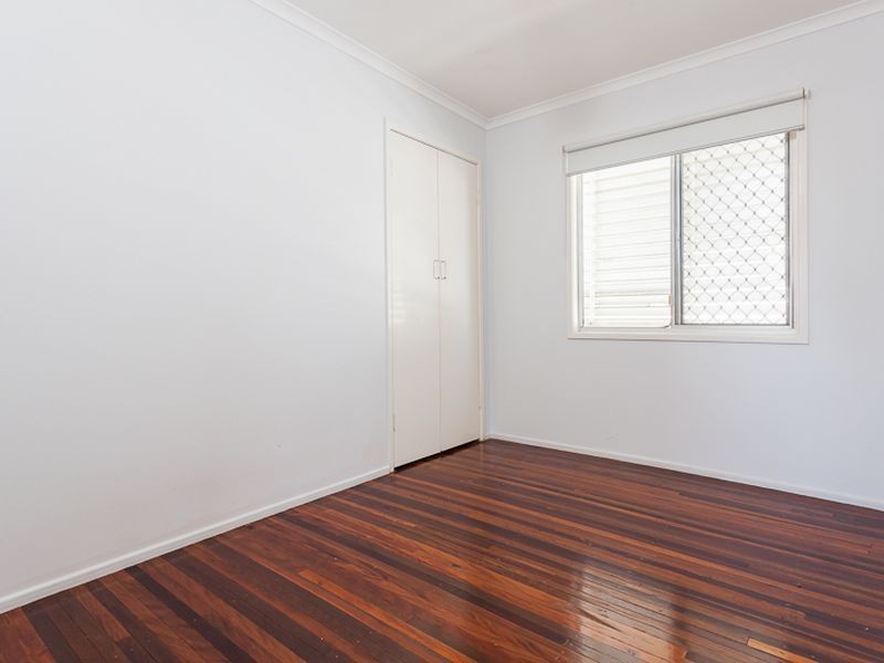 25 Myra Street, Birkdale QLD 4159