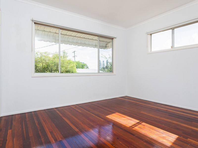 25 Myra Street, Birkdale QLD 4159
