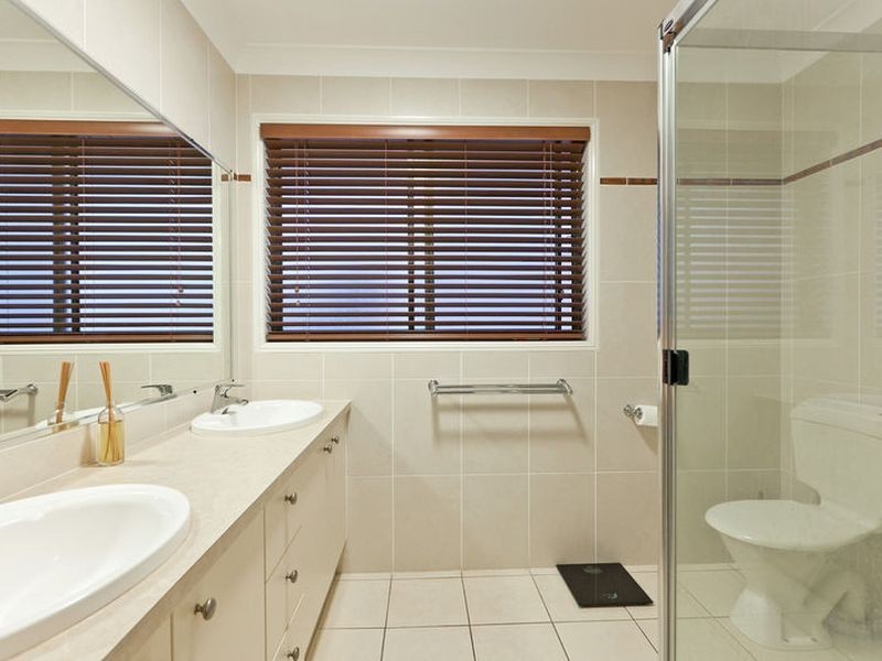 47 Trafalgar Vale Avenue, Wellington Point QLD 4160