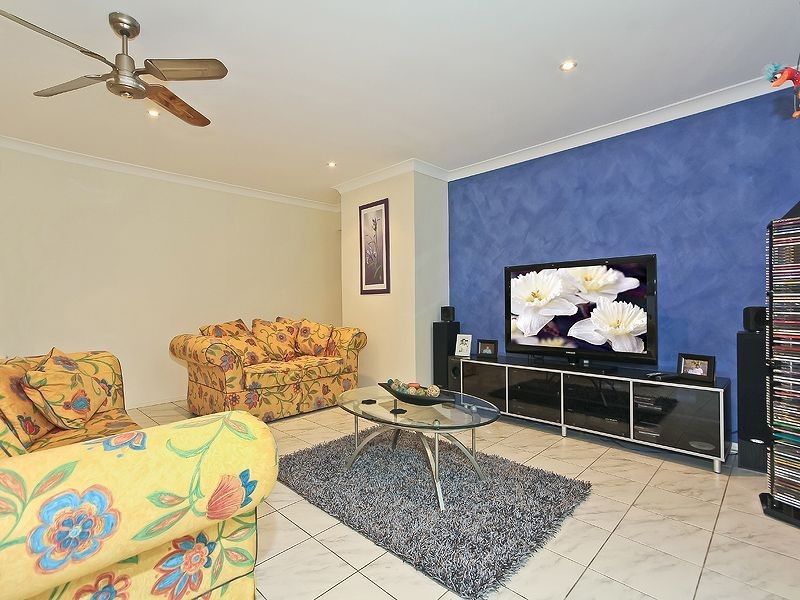 81 Lakeside Drive, Carbrook QLD 4130