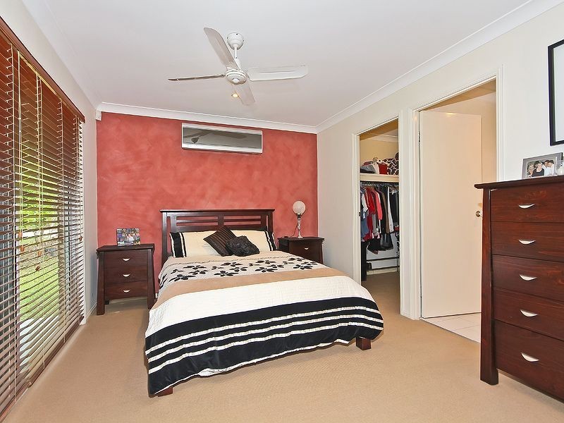 81 Lakeside Drive, Carbrook QLD 4130