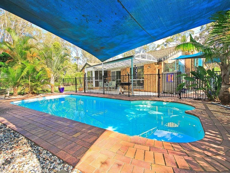 81 Lakeside Drive, Carbrook QLD 4130