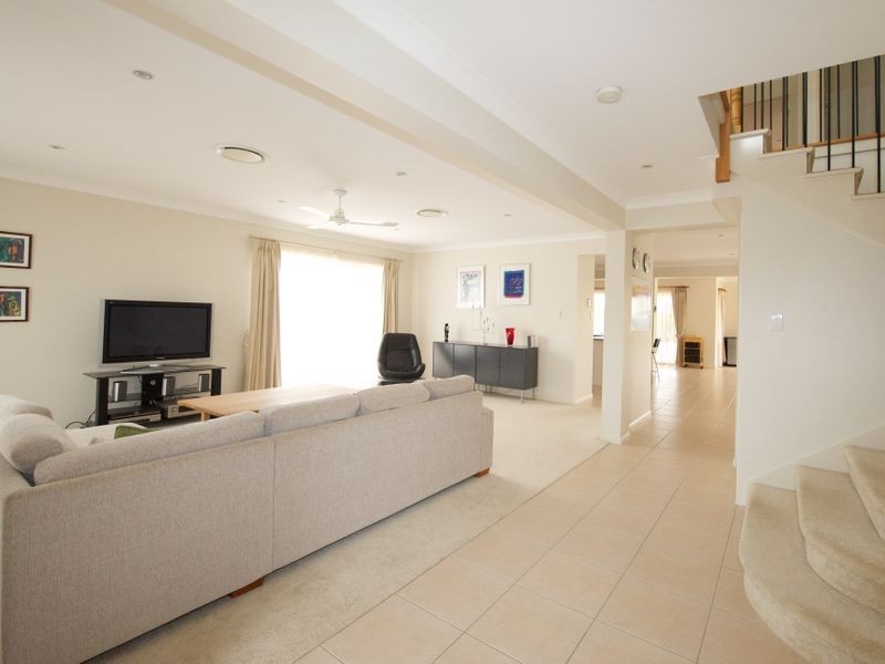 31 Trafalgar Vale Avenue, Wellington Point QLD 4160