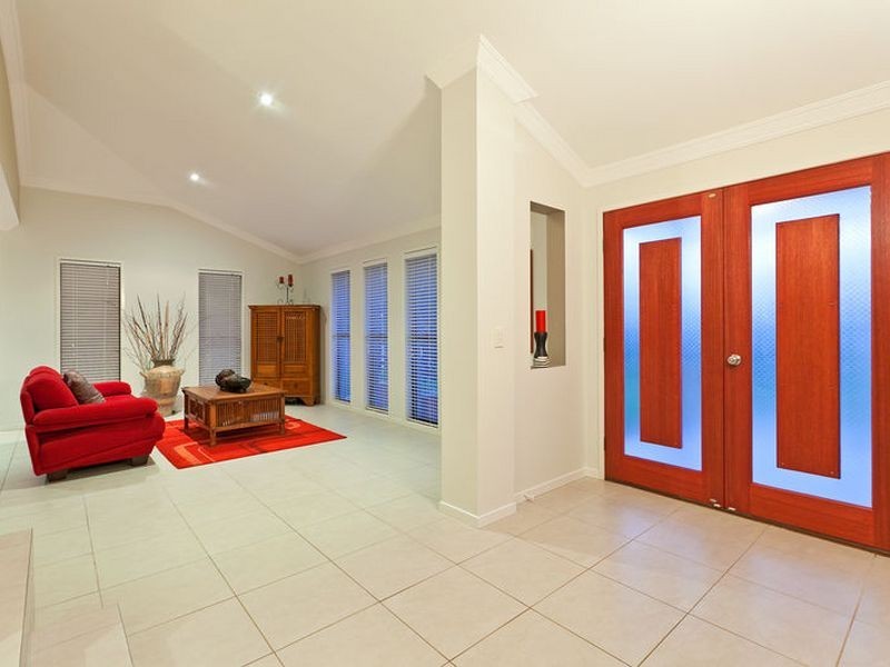 21 Hope Street, Ormiston QLD 4160