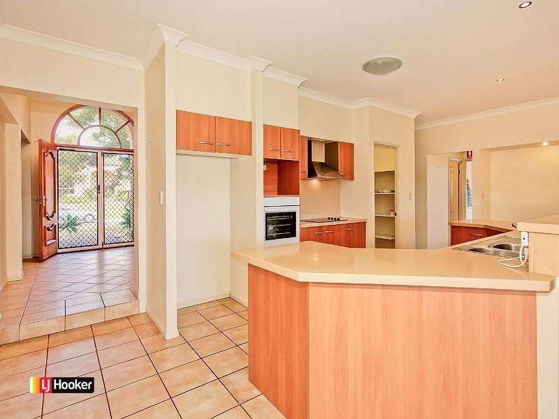 4 White Fig Place, Thornlands QLD 4164