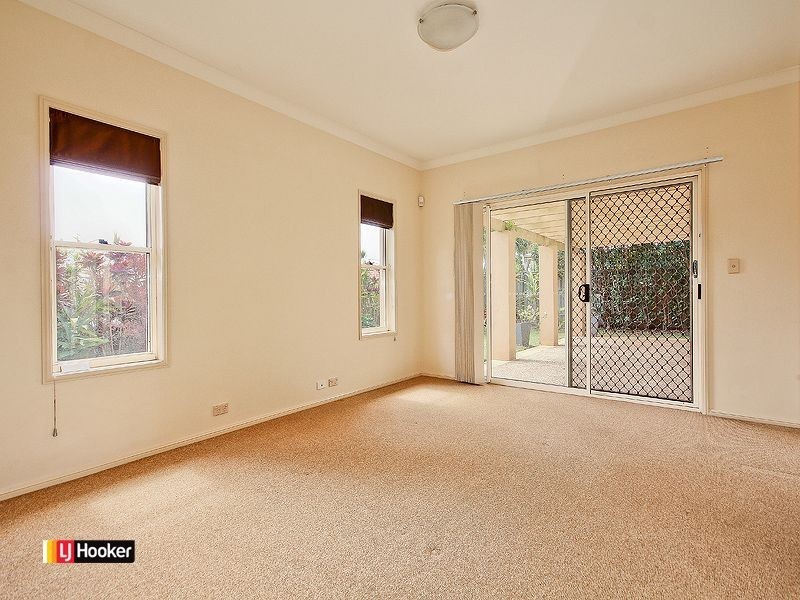 4 White Fig Place, Thornlands QLD 4164