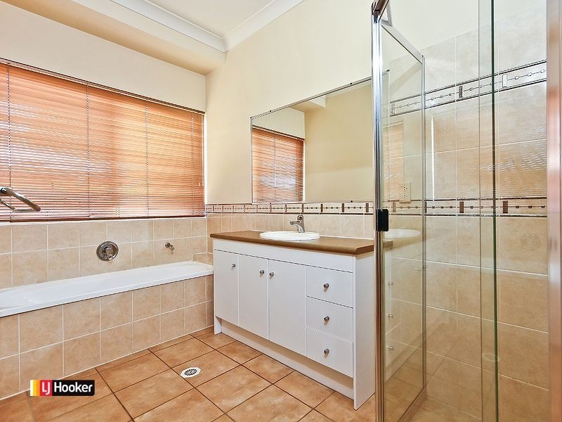 4 White Fig Place, Thornlands QLD 4164