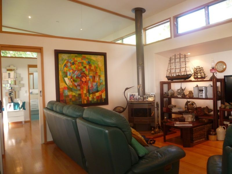 10 Old Ballow Street, Amity Point QLD 4183