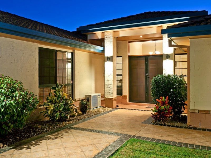 56 Hilliards Park Drive, Wellington Point QLD 4160