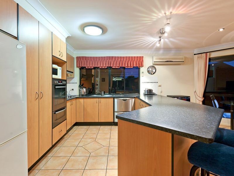 56 Hilliards Park Drive, Wellington Point QLD 4160
