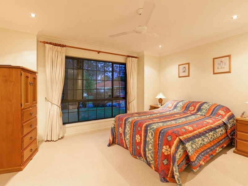 56 Hilliards Park Drive, Wellington Point QLD 4160
