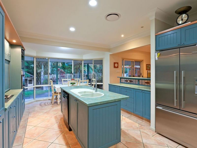 38 Valley Road, Wellington Point QLD 4160