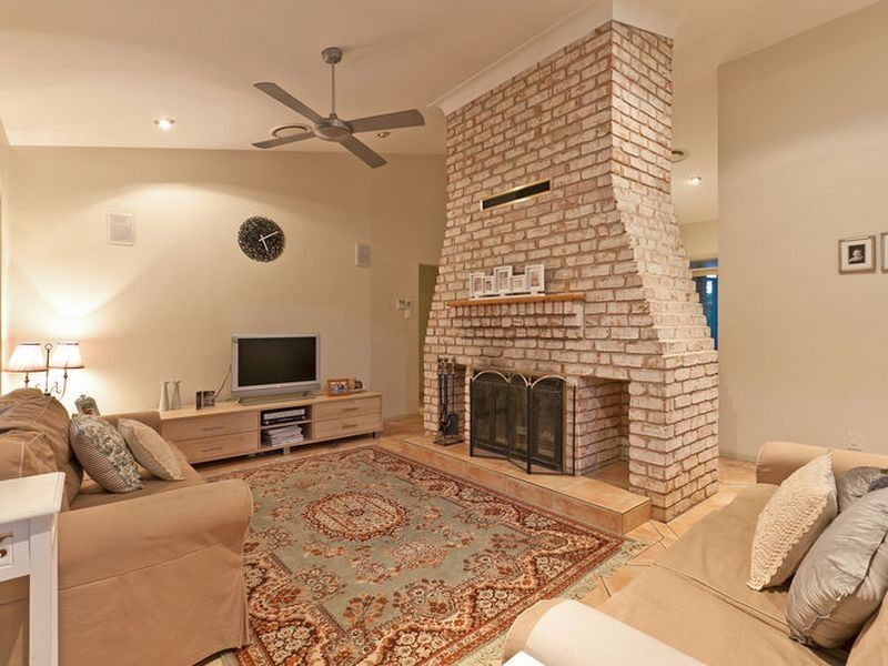 38 Valley Road, Wellington Point QLD 4160