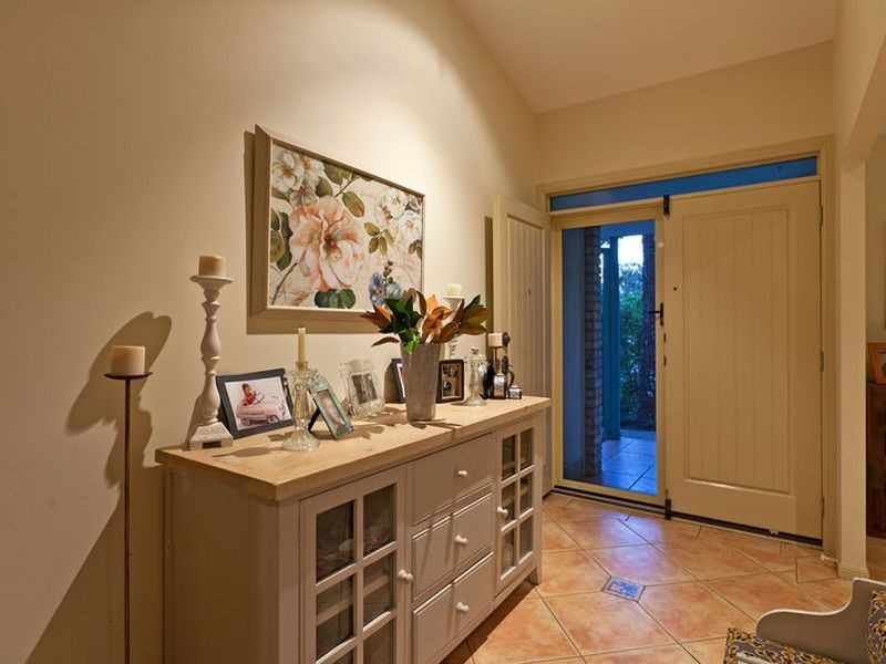 38 Valley Road, Wellington Point QLD 4160