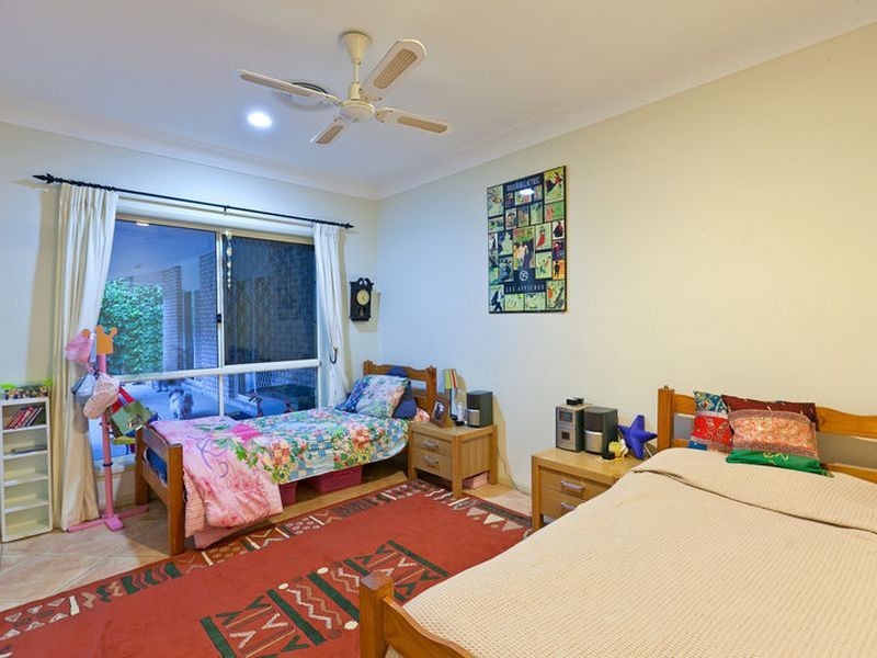 38 Valley Road, Wellington Point QLD 4160