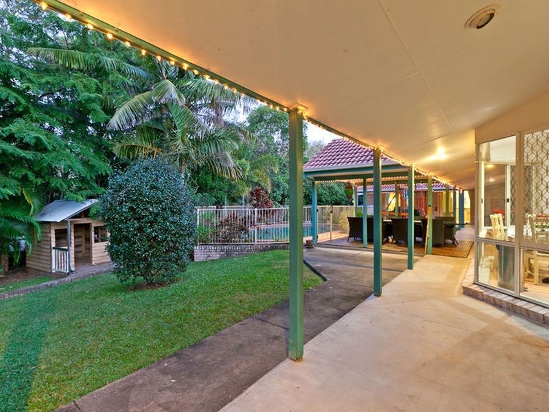 38 Valley Road, Wellington Point QLD 4160