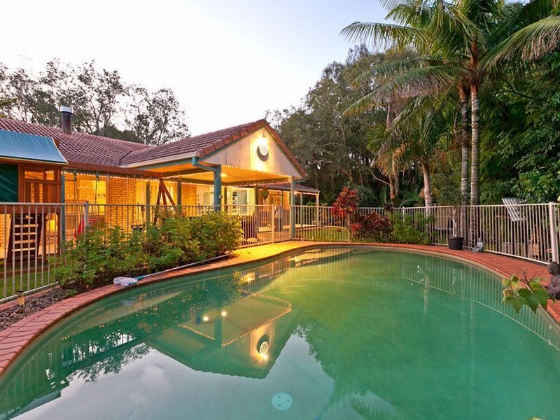 38 Valley Road, Wellington Point QLD 4160