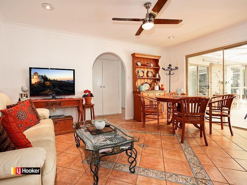 27 Spurs Drive, Wellington Point QLD 4160