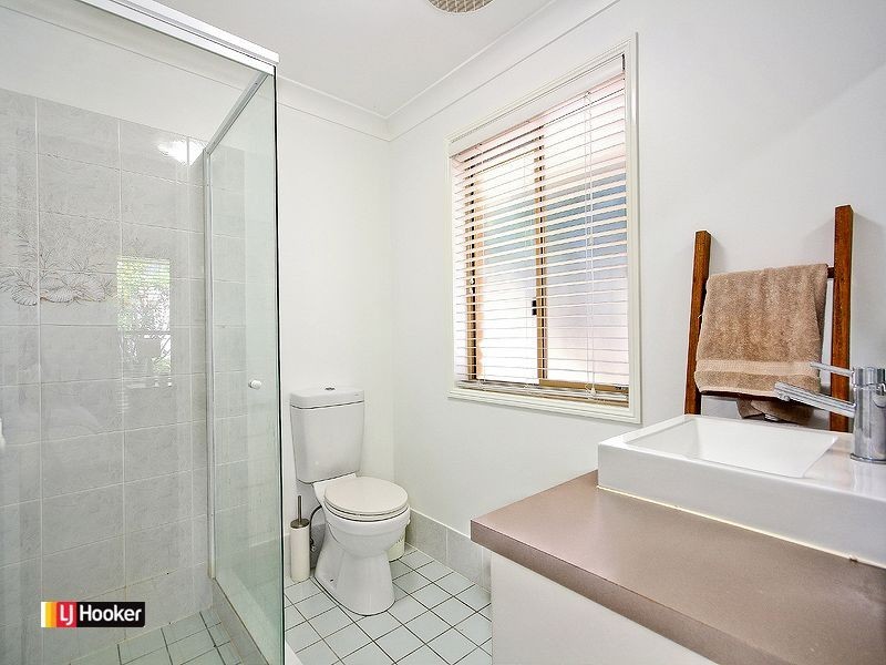 27 Spurs Drive, Wellington Point QLD 4160