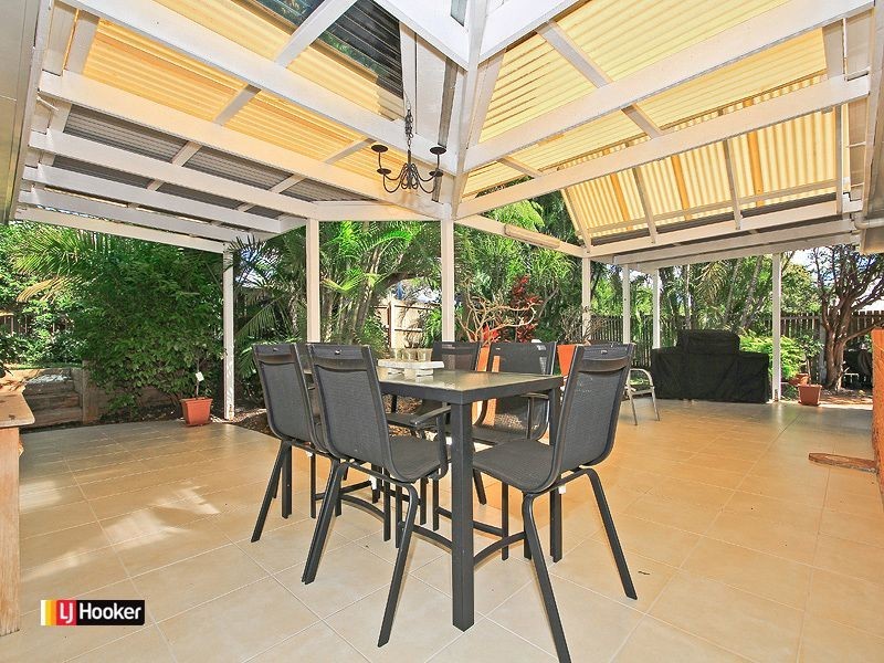 27 Spurs Drive, Wellington Point QLD 4160