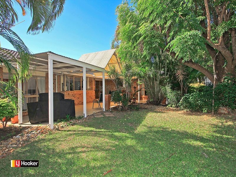 27 Spurs Drive, Wellington Point QLD 4160