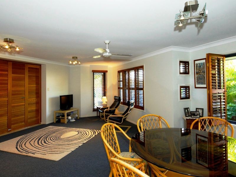 18 Trafalgar Vale Avenue, Wellington Point QLD 4160