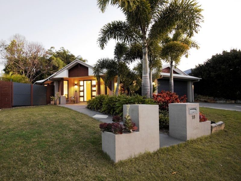 18 Trafalgar Vale Avenue, Wellington Point QLD 4160