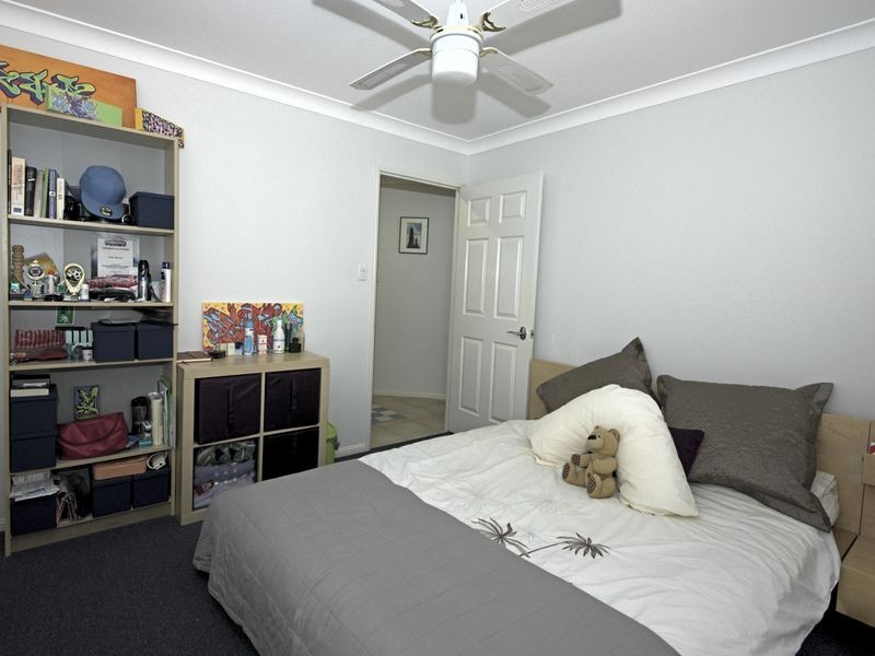 18 Trafalgar Vale Avenue, Wellington Point QLD 4160