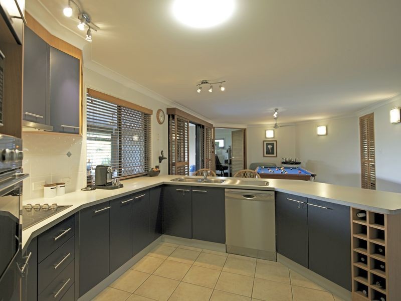 18 Trafalgar Vale Avenue, Wellington Point QLD 4160