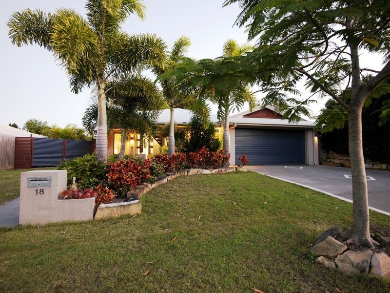 18 Trafalgar Vale Avenue, Wellington Point QLD 4160