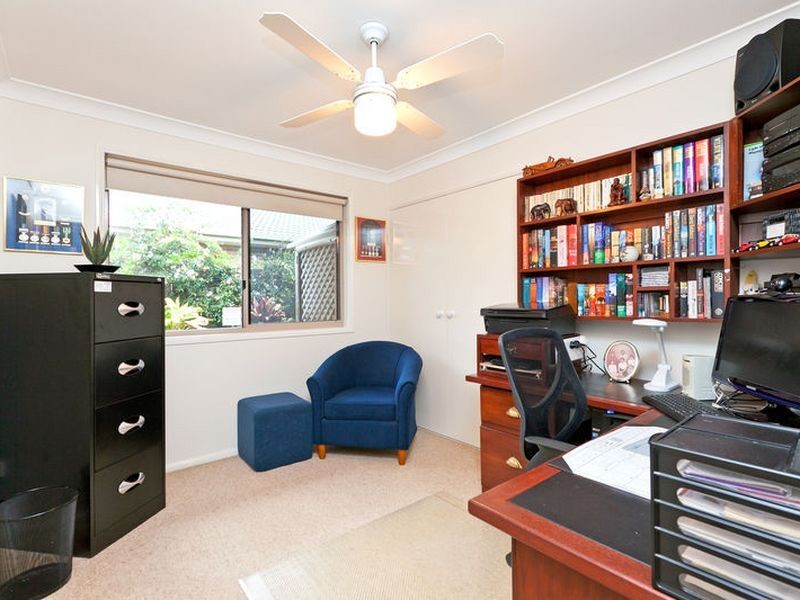 9 Crossley Drive, Wellington Point QLD 4160