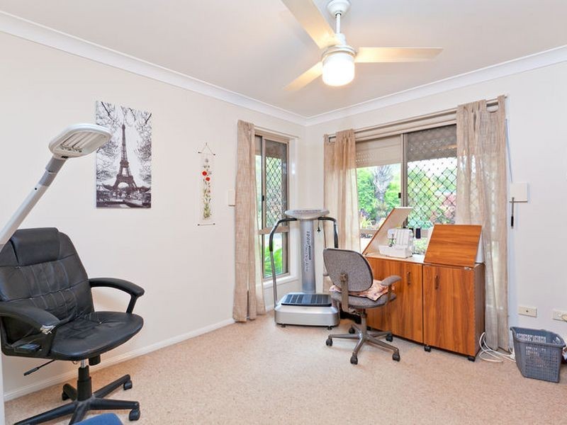 9 Crossley Drive, Wellington Point QLD 4160