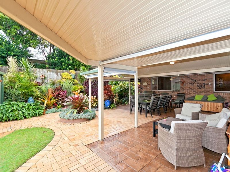 9 Crossley Drive, Wellington Point QLD 4160