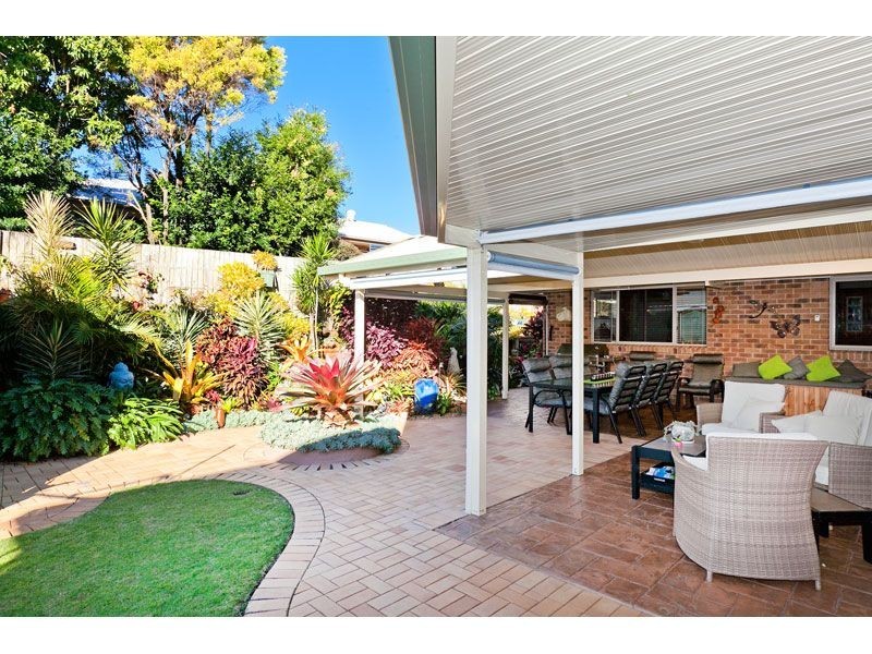 9 Crossley Drive, Wellington Point QLD 4160