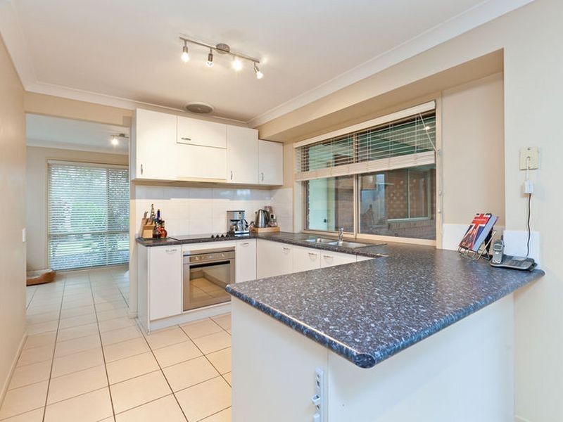 15 Chesterfield Crescent, Wellington Point QLD 4160