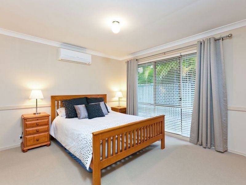 15 Chesterfield Crescent, Wellington Point QLD 4160