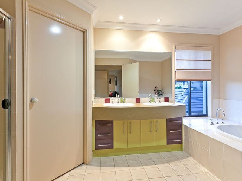 30 Watervale Drive, Redland Bay QLD 4165